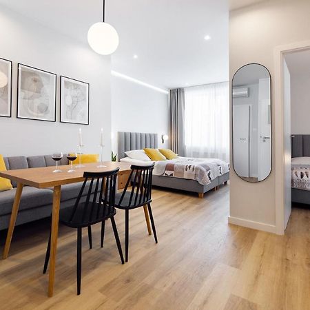 Apartamenty Familijne クドヴァ・ズドゥルイ エクステリア 写真