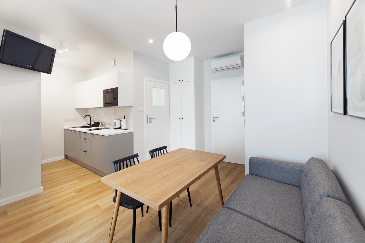 Apartamenty Familijne クドヴァ・ズドゥルイ エクステリア 写真