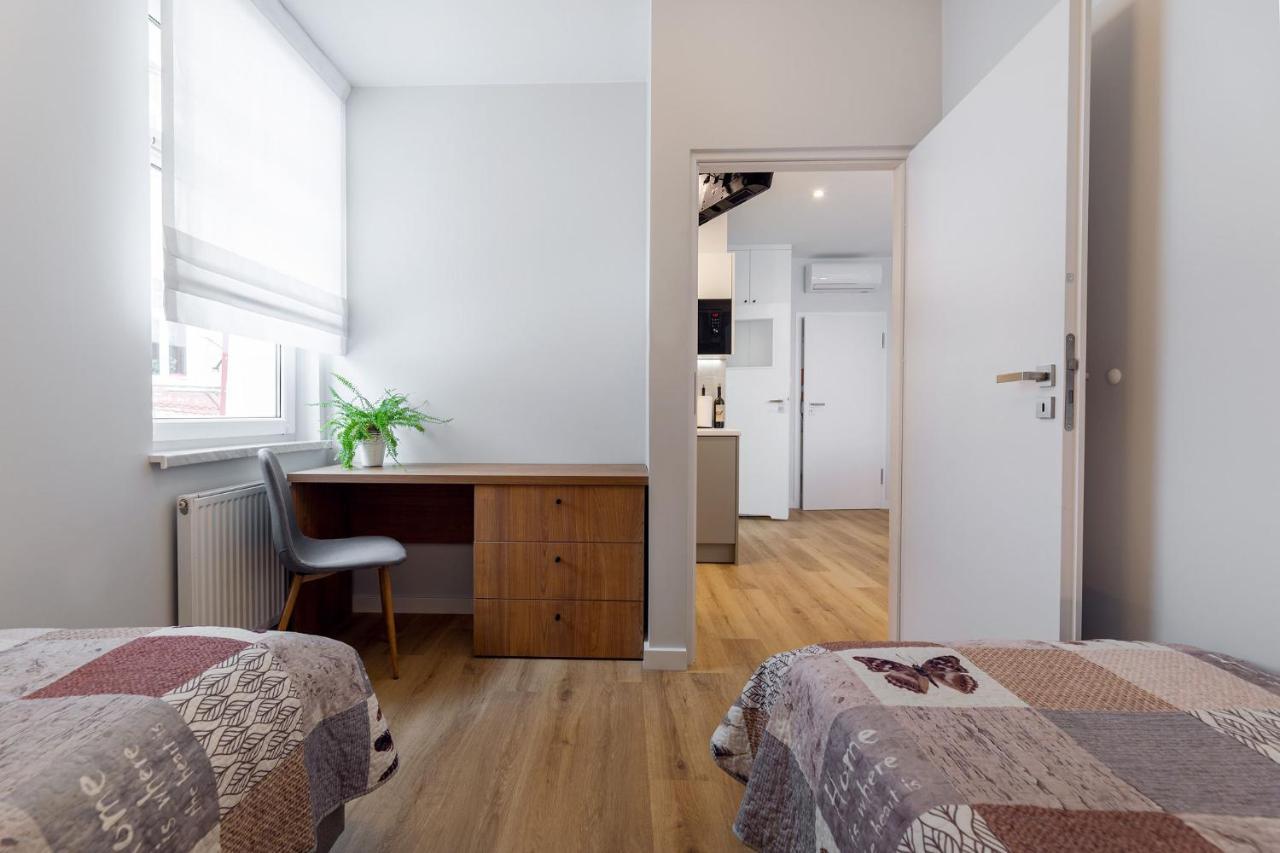 Apartamenty Familijne クドヴァ・ズドゥルイ エクステリア 写真